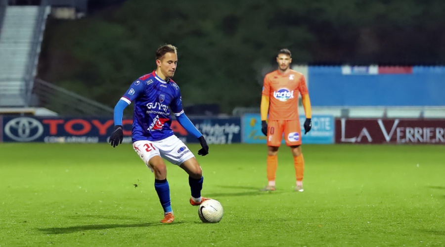 Félix Ley prolonge d'une saison à l'US Concarneau - concarneau - football |  newsouest.fr