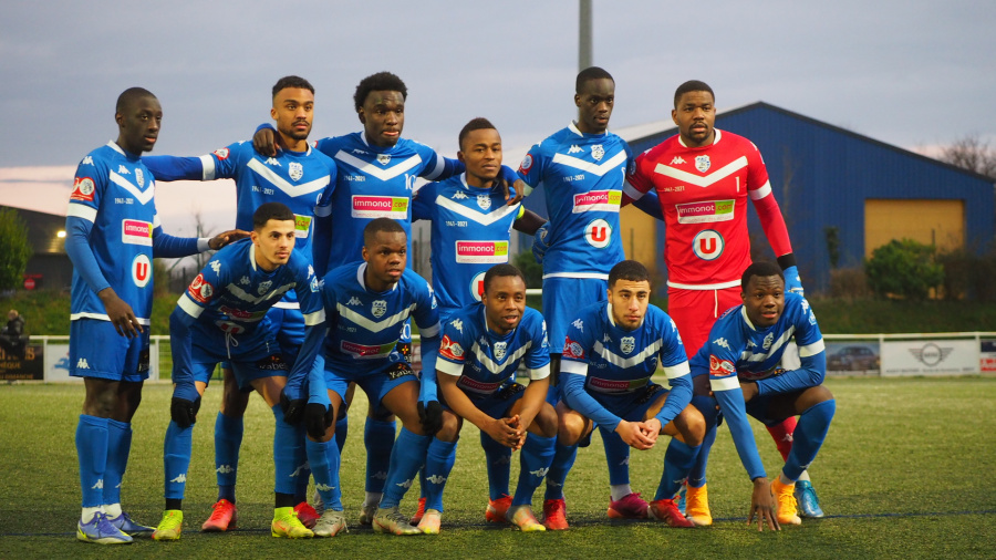 Plouzané AC S'accroche Et Accroche Le Stade Rennais B - Brest-métropole ...