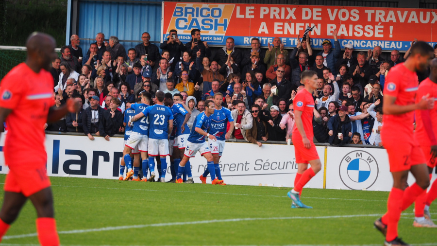 L'US Concarneau Explose De Joie La 94ème Minute Face à Bourg-en-Bresse ...